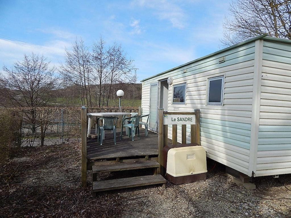 Hôtel Camping Du Moulin à Meyrieu-les-Etangs Chambre photo