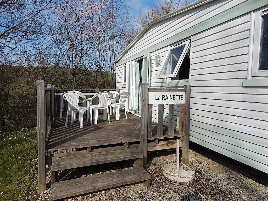 Hôtel Camping Du Moulin à Meyrieu-les-Etangs Chambre photo
